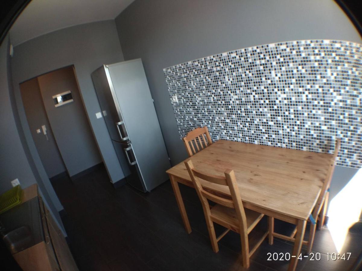 2060 Zwyciestwa 5G - Tanie Pokoje W Apartamencie - Samodzielne Zameldowanie - Self Check In Poznan Ngoại thất bức ảnh