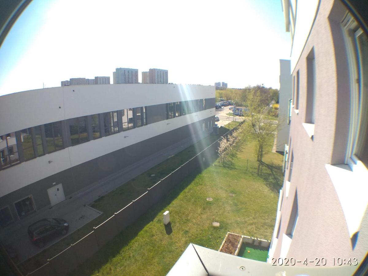 2060 Zwyciestwa 5G - Tanie Pokoje W Apartamencie - Samodzielne Zameldowanie - Self Check In Poznan Ngoại thất bức ảnh